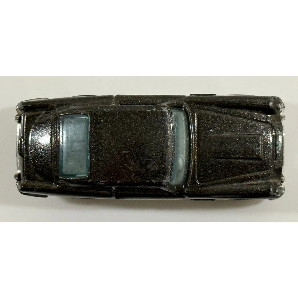 Hot Wheels 1963 Aston Martin DB5 Kids 1:64 Black Metallic Die-Cast Toy Car J04